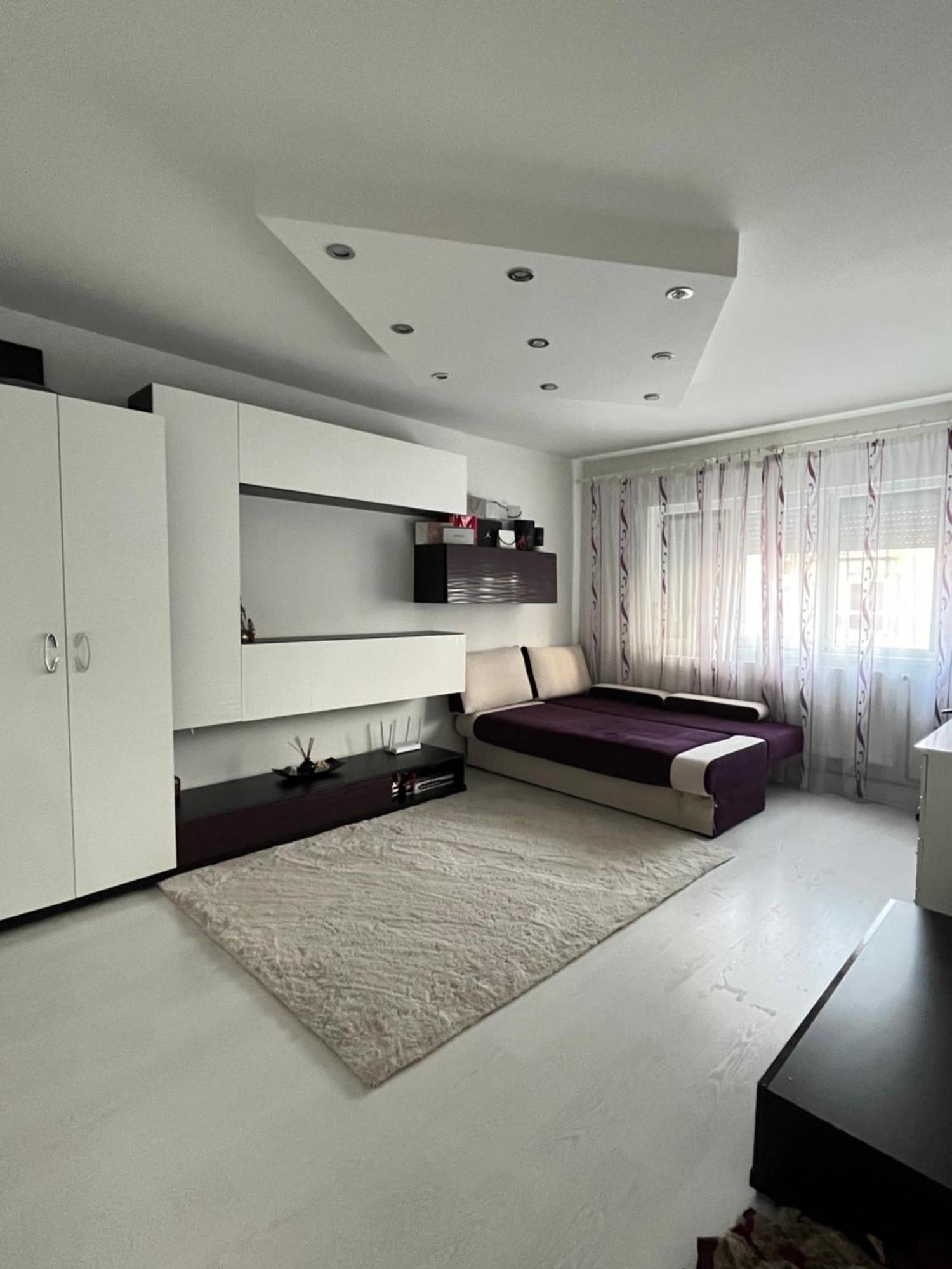 2 Bedroom Apartament, Free Parking Arad Esterno foto